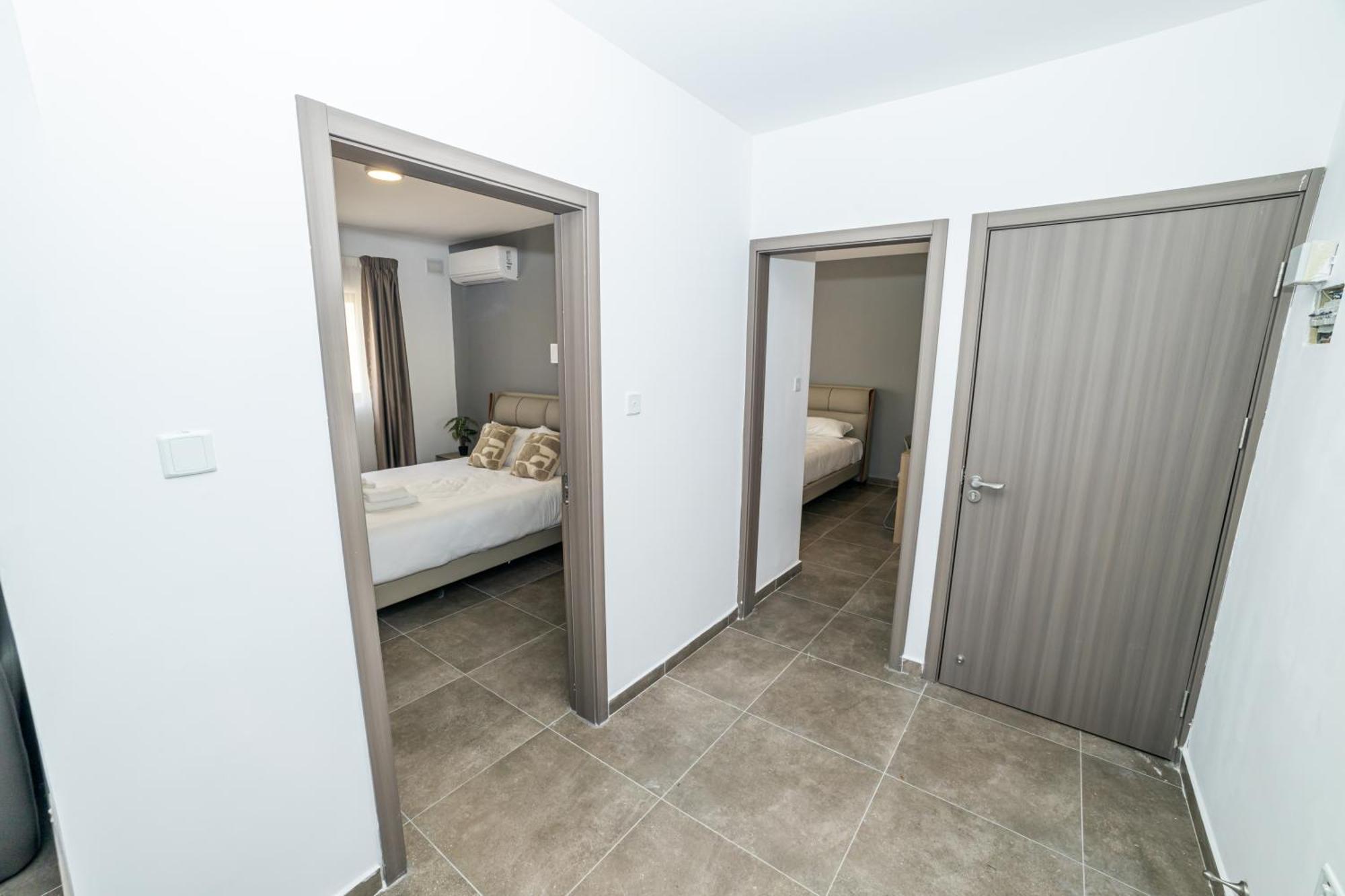 Charming Corner Apartment With Country View 2Br 세인트폴스베이 외부 사진